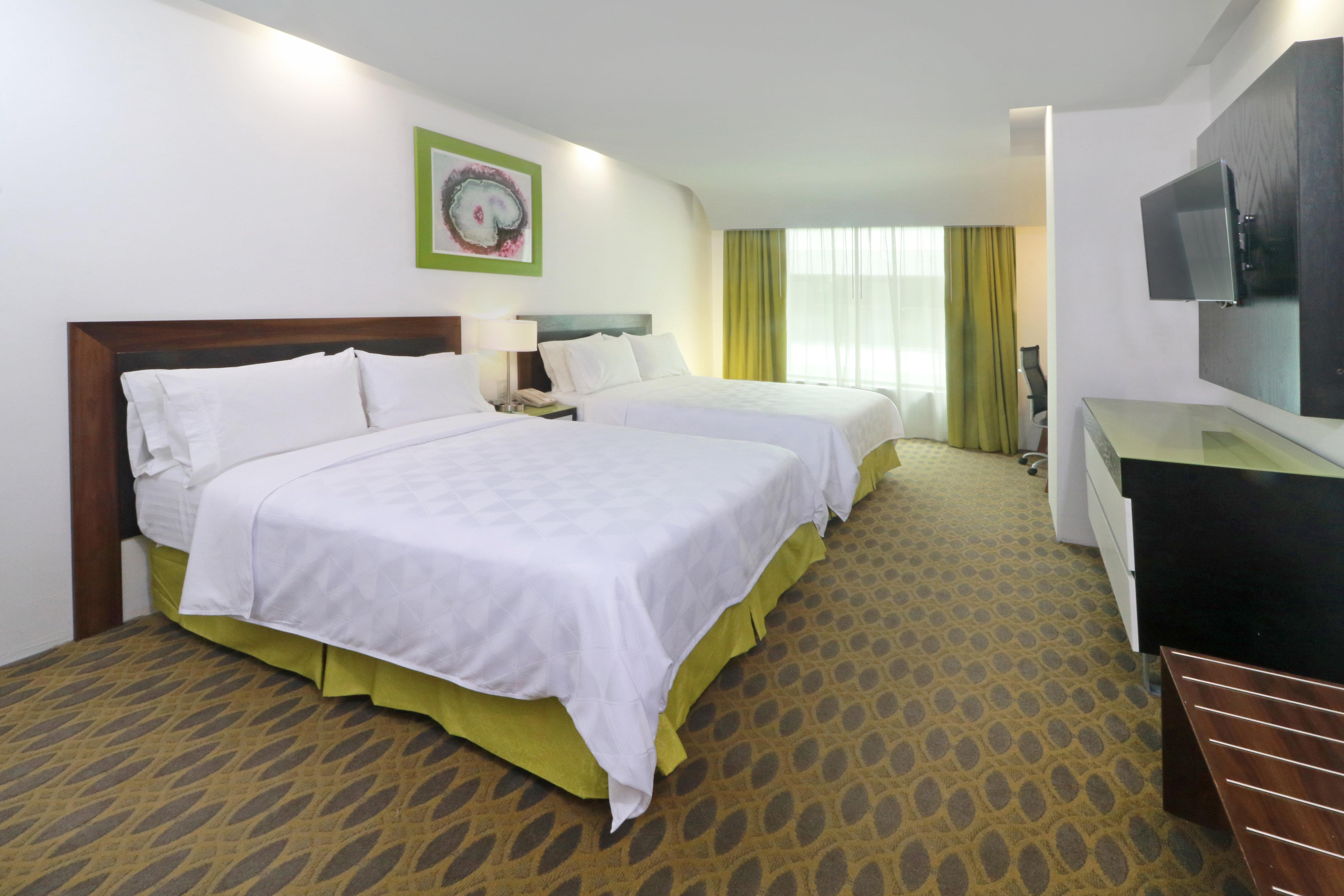 HOLIDAY INN QUERETARO ZONA KRYSTAL КЕРЕТАРО